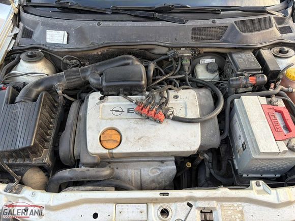 GALERİ ANIL'dan HATASIZ OTOMATİK VİTES CAM GİBİ ASTRA 1.6 CD