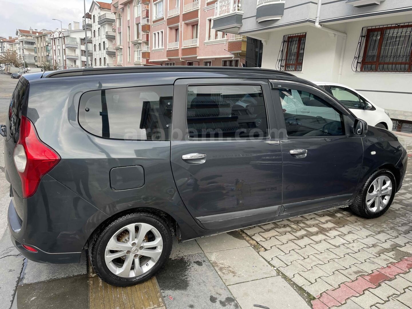 Sahibinden Dacia Lodgy 1.5 dCi Laureate 2014 Model Ankara 240.000 km Füme 5