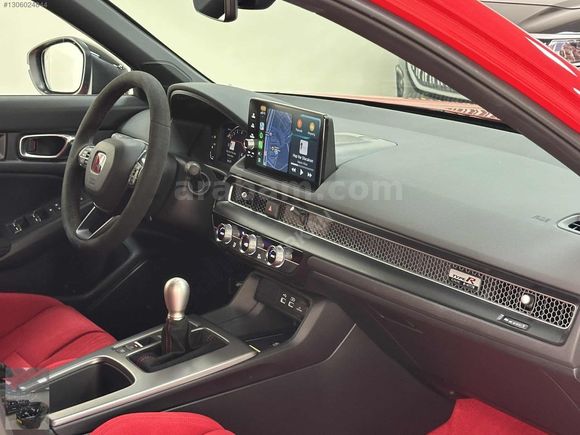 TR'de TEK 2025 2.0 Type-R 329HP HATASIZ KIRMIZI ÖZEL PLAKA