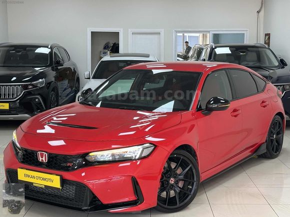 TR'de TEK 2025 2.0 Type-R 329HP HATASIZ KIRMIZI ÖZEL PLAKA