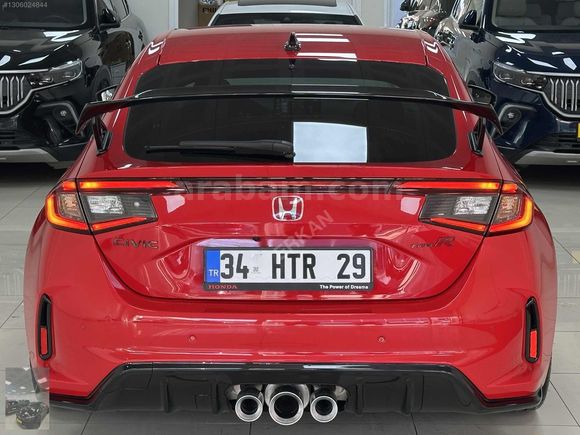 TR'de TEK 2025 2.0 Type-R 329HP HATASIZ KIRMIZI ÖZEL PLAKA