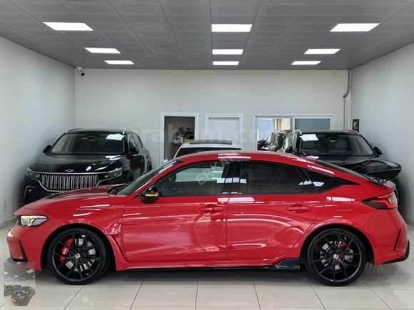 TR'de TEK 2025 2.0 Type-R 329HP HATASIZ KIRMIZI ÖZEL PLAKA