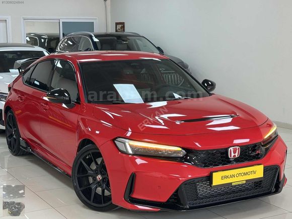 TR'de TEK 2025 2.0 Type-R 329HP HATASIZ KIRMIZI ÖZEL PLAKA