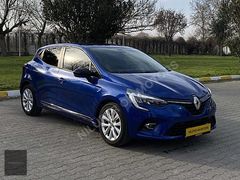 2023 CLIO V 40.000 KM BOYASIZ 0.99 KREDİ-K.K 12 TAKSİT