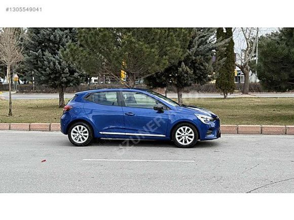 UZUNER AUTO'Dan 2023 model clio 77 bin km. Hatasız boyasız