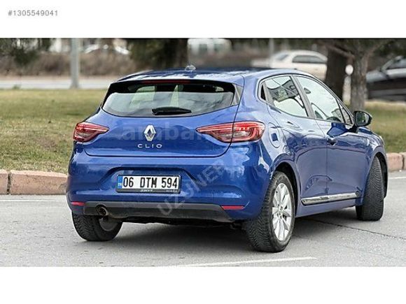 UZUNER AUTO'Dan 2023 model clio 77 bin km. Hatasız boyasız