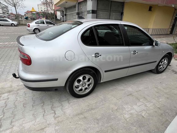 Sahibinden Seat Toledo 1.6 Signo Plus 2002 Model orjinal km 