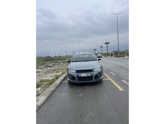 Sahibinden Fiat Stilo 1.6 Dynamic 2004 Model  278.000 km Gri