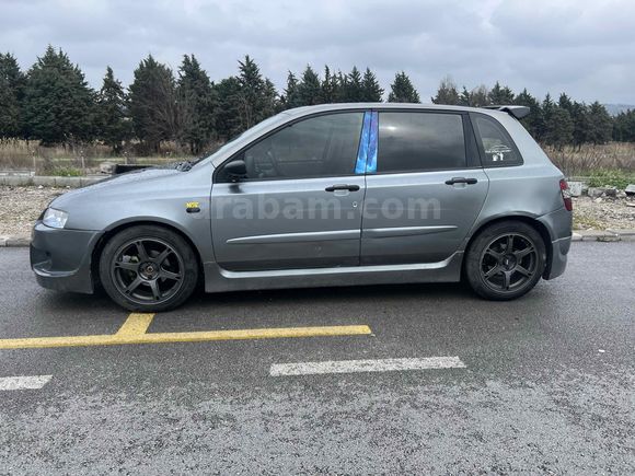 Sahibinden Fiat Stilo 1.6 Dynamic 2004 Model  278.000 km Gri
