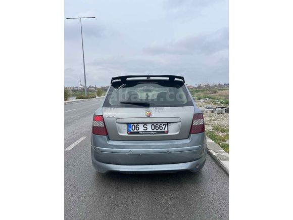 Sahibinden Fiat Stilo 1.6 Dynamic 2004 Model  278.000 km Gri