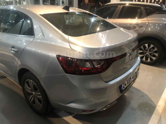 Sahibinden Renault Megane 1.3 TCe Touch 2023 Model 