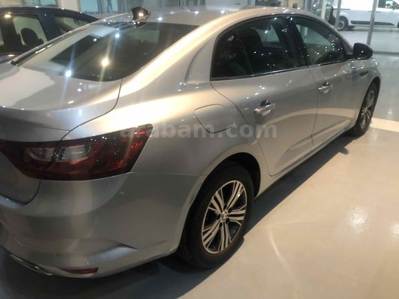 Sahibinden Renault Megane 1.3 TCe Touch 2023 Model 
