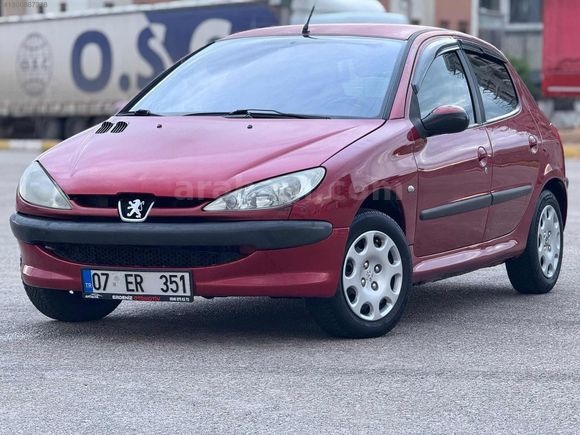ERDENIZ OTOMOTIV'DEN 2003 KLIMA'LI 206