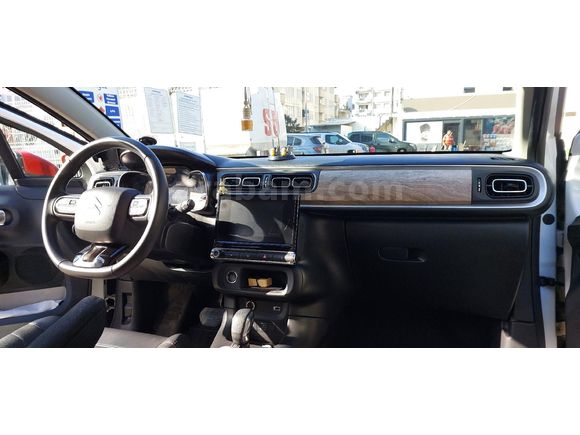 Sahibinden Citroen C3 1.2 PureTech Shine 2023 Model