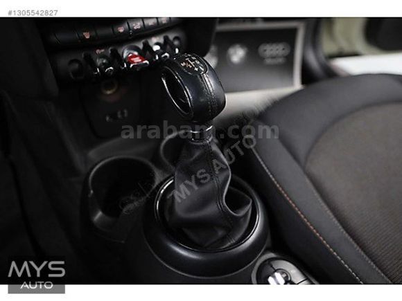 MYS AUTO'DAN 2015 MİNİ COOPER 1.5 D PEPPER ÇİFT RENK CAM TAVAN