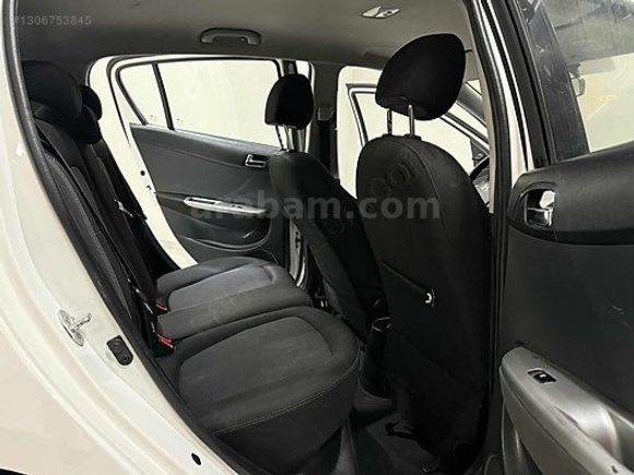 2014 155 BNDE HYUNDAİ İ20 1.4 CVVT JUMP TAM OTOMATİK