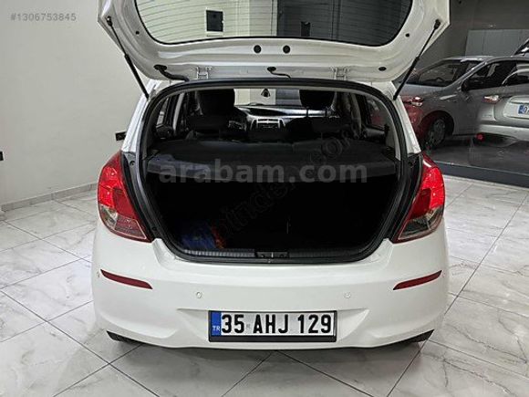2014 155 BNDE HYUNDAİ İ20 1.4 CVVT JUMP TAM OTOMATİK