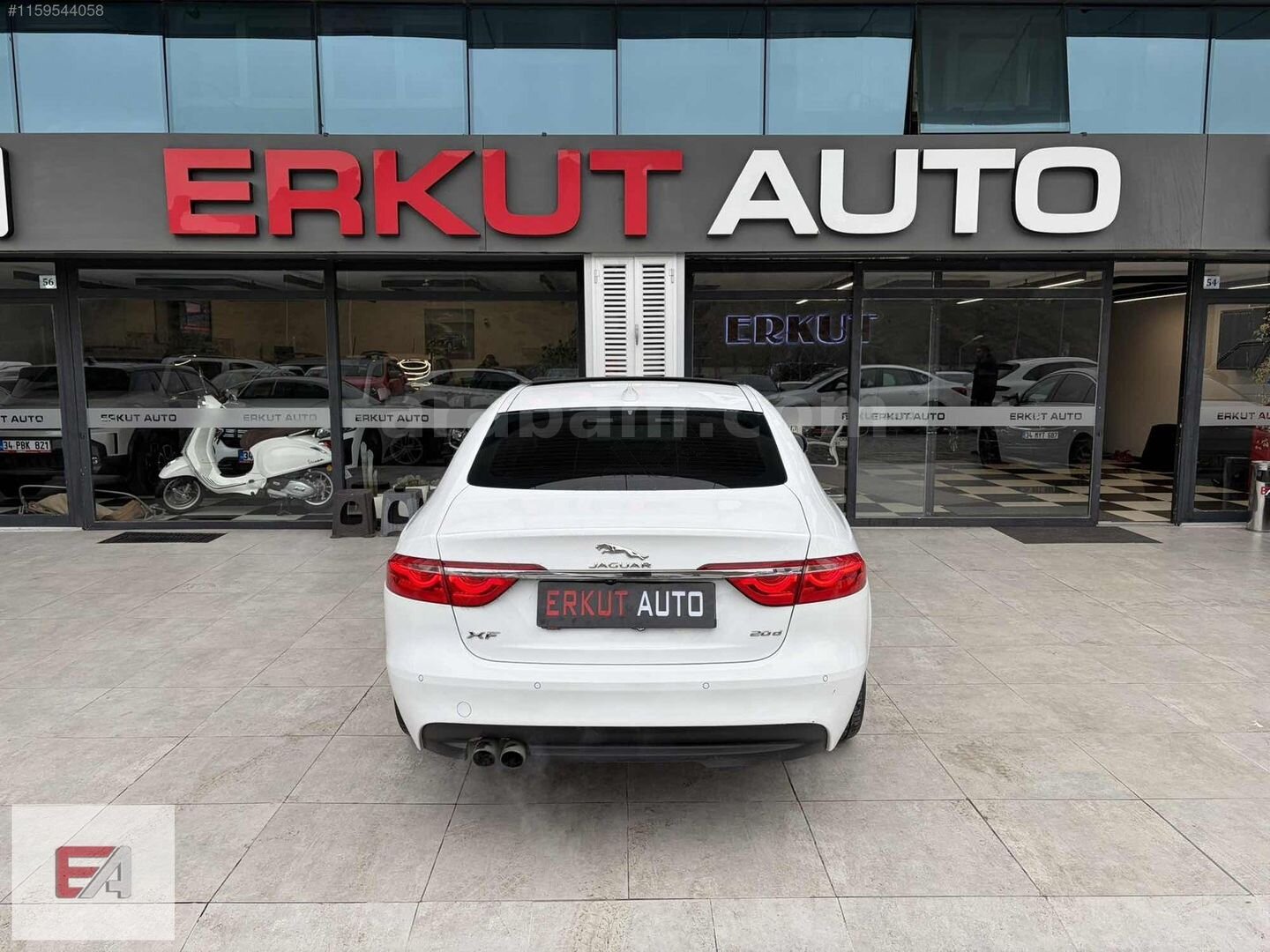 Galeriden Jaguar XF 2.0 D Prestige Plus 2016 Model İstanbul 162.300 km Beyaz 6