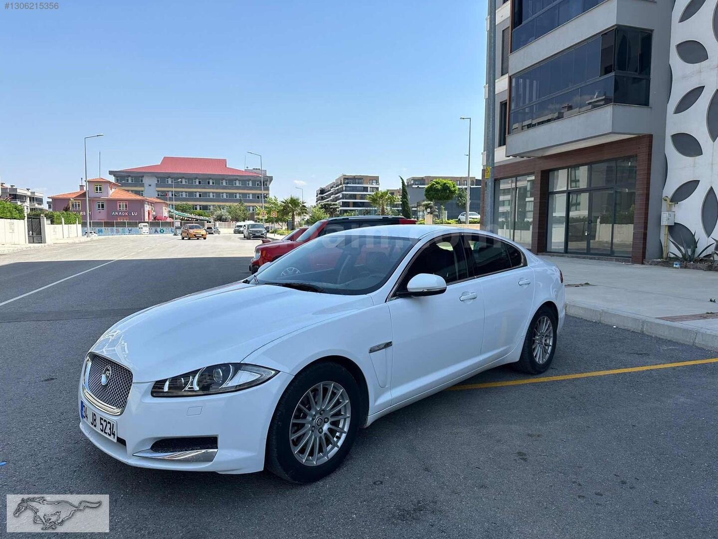 Galeriden Jaguar XF 2.2 D 2012 Model İzmir 236.000 km Beyaz 1