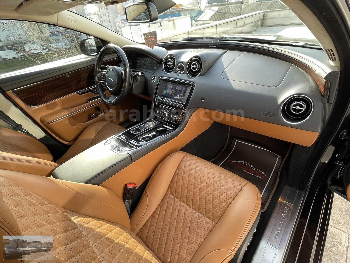Galeriden Jaguar XJ 3.0 Portfolio 2016 Model İstanbul 75.000 km Siyah 6