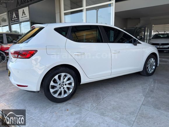 SEAT LEONN
