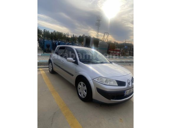 Sahibinden Renault Megane 1.4 Authentique 2006 Model  142000 km Gri