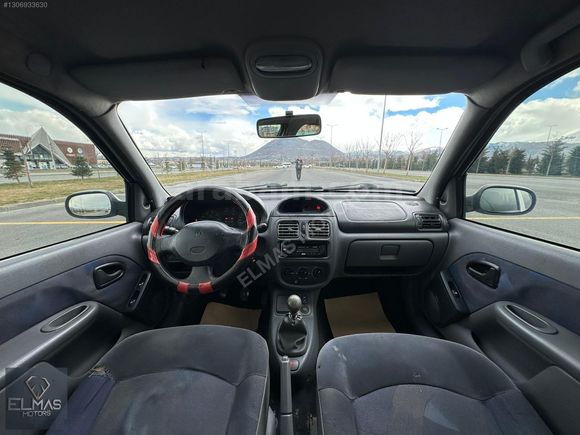 2001 RENAULT CLIO 1.4