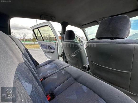 2001 RENAULT CLIO 1.4
