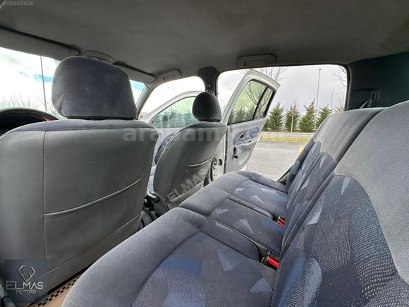 2001 RENAULT CLIO 1.4