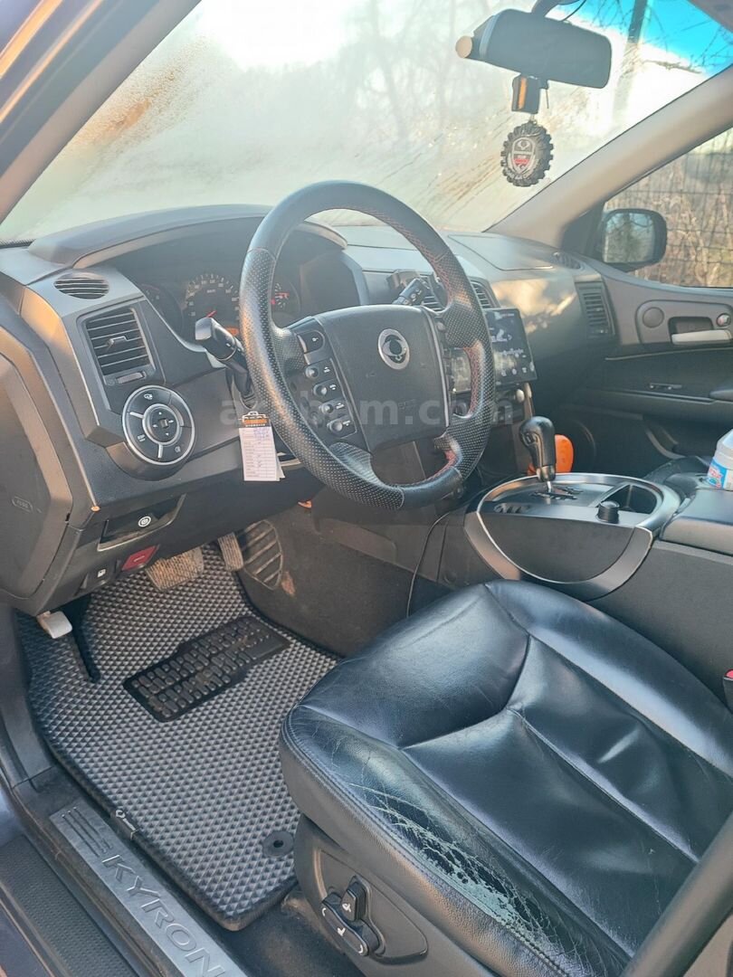 Sahibinden KGM SsangYong Kyron 2.0 XDI 4x4 2008 Model İstanbul 249.000 km Füme 7