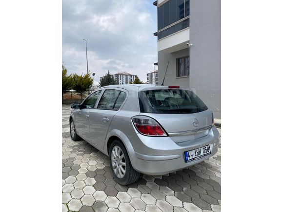 Sahibinden Opel Astra 1.6 Enjoy 2011 Model