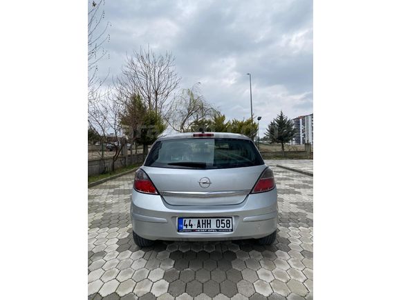 Sahibinden Opel Astra 1.6 Enjoy 2011 Model