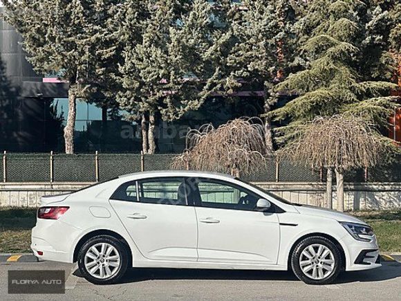 2021 Megane 1.3 TCe Joy Edc 140hp 1Boyalı %20Kdv