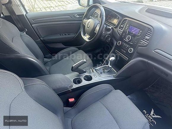 2021 Megane 1.3 TCe Joy Edc 140hp 1Boyalı %20Kdv