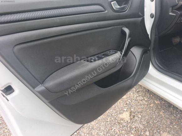 Megane Sedan 1.3 TCE JOY EDC TESLA EKRANLI