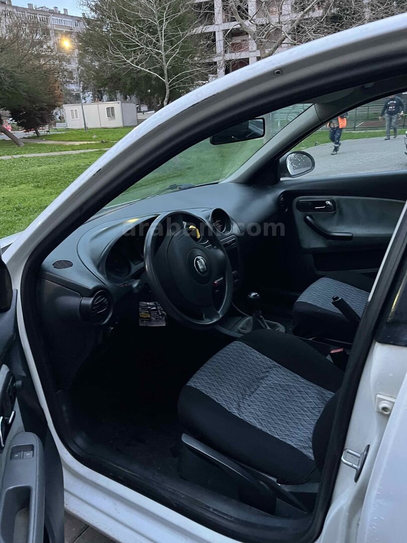 Sahibinden Seat Cordoba 1.4 TDI Stella 2004 Model İzmir 270.000 km Beyaz 7