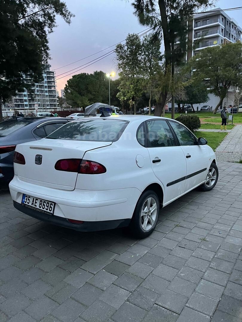 Sahibinden Seat Cordoba 1.4 TDI Stella 2004 Model İzmir 270.000 km Beyaz 3