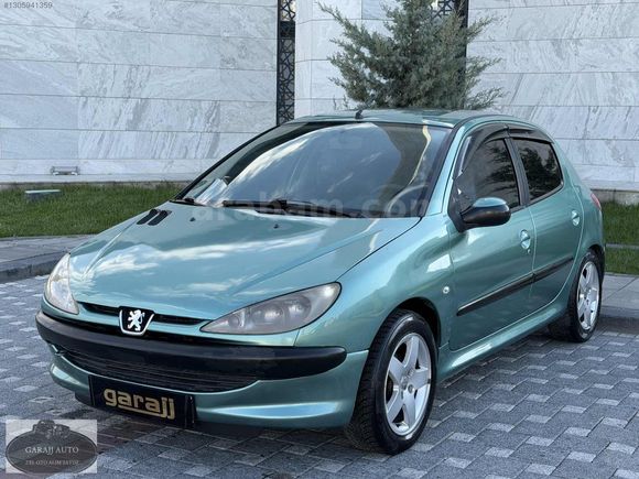 Garajj'dan Düşük KM Otomatik Peugeot 206 BENZİN-LPĞ