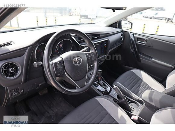 BÜYÜKSOYLU FİLO/2016 TOYOTA AURİS 1.6 ACTİVE SKYPACK CAM TAVAN