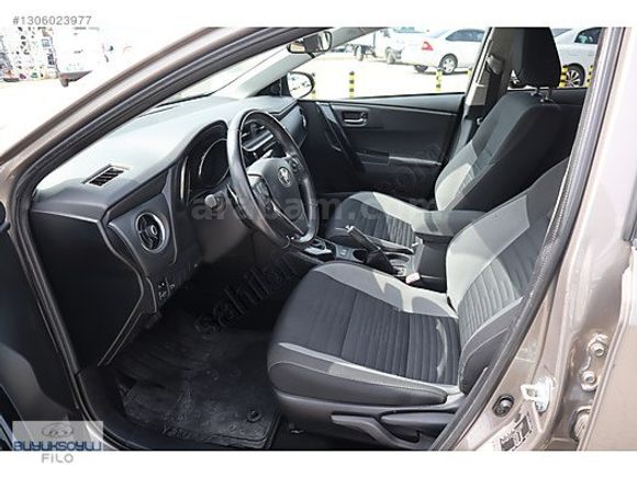 BÜYÜKSOYLU FİLO/2016 TOYOTA AURİS 1.6 ACTİVE SKYPACK CAM TAVAN