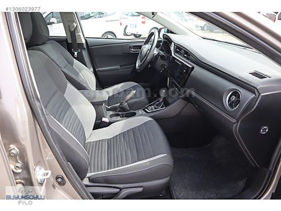 BÜYÜKSOYLU FİLO/2016 TOYOTA AURİS 1.6 ACTİVE SKYPACK CAM TAVAN