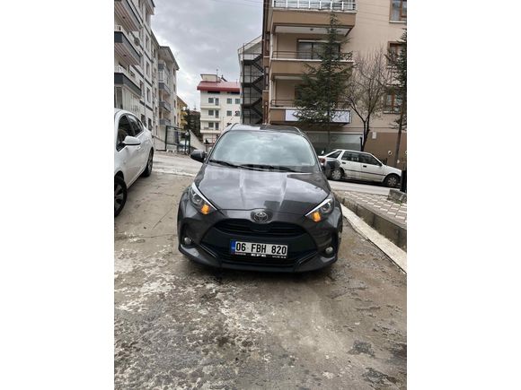 Sahibinden Toyota Yaris 1.5 Hybrid Flame 2024 Model 
