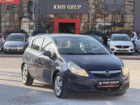 KMH GRUP'DAN 2011 MODEL OPEL CORSA