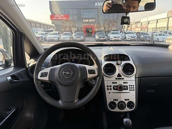 KMH GRUP'DAN 2011 MODEL OPEL CORSA