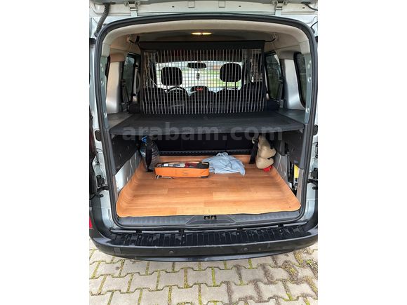Sahibinden Renault Kangoo Multix 1.5 dCi Authentique 2011 Model