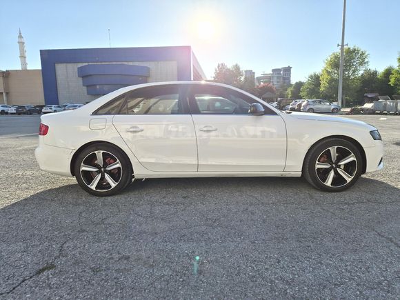 Sahibinden Audi A4 Sedan 2.0 TDI 2010 Model