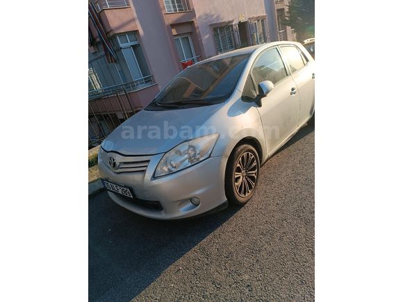Sahibinden Toyota Auris 1.33 Comfort 2011 Model