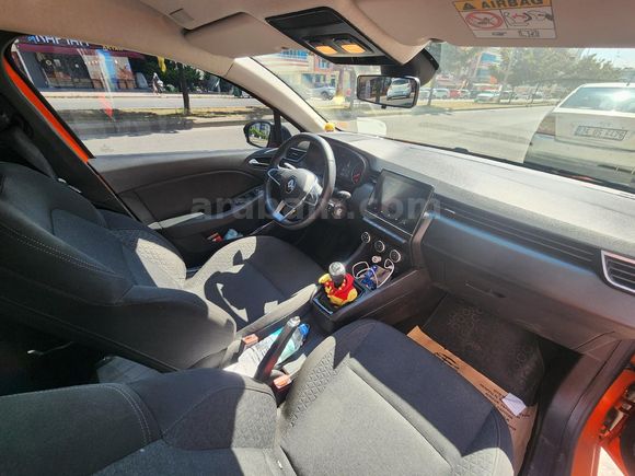 Sahibinden Renault Clio 1.0 TCe Touch 2023 Model