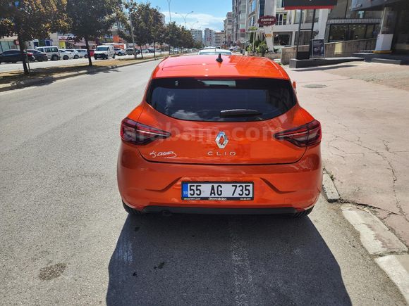 Sahibinden Renault Clio 1.0 TCe Touch 2023 Model