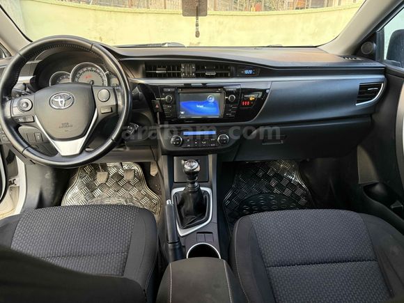 Sahibinden Toyota Corolla 1.4 D-4D Advance 2013 Model 